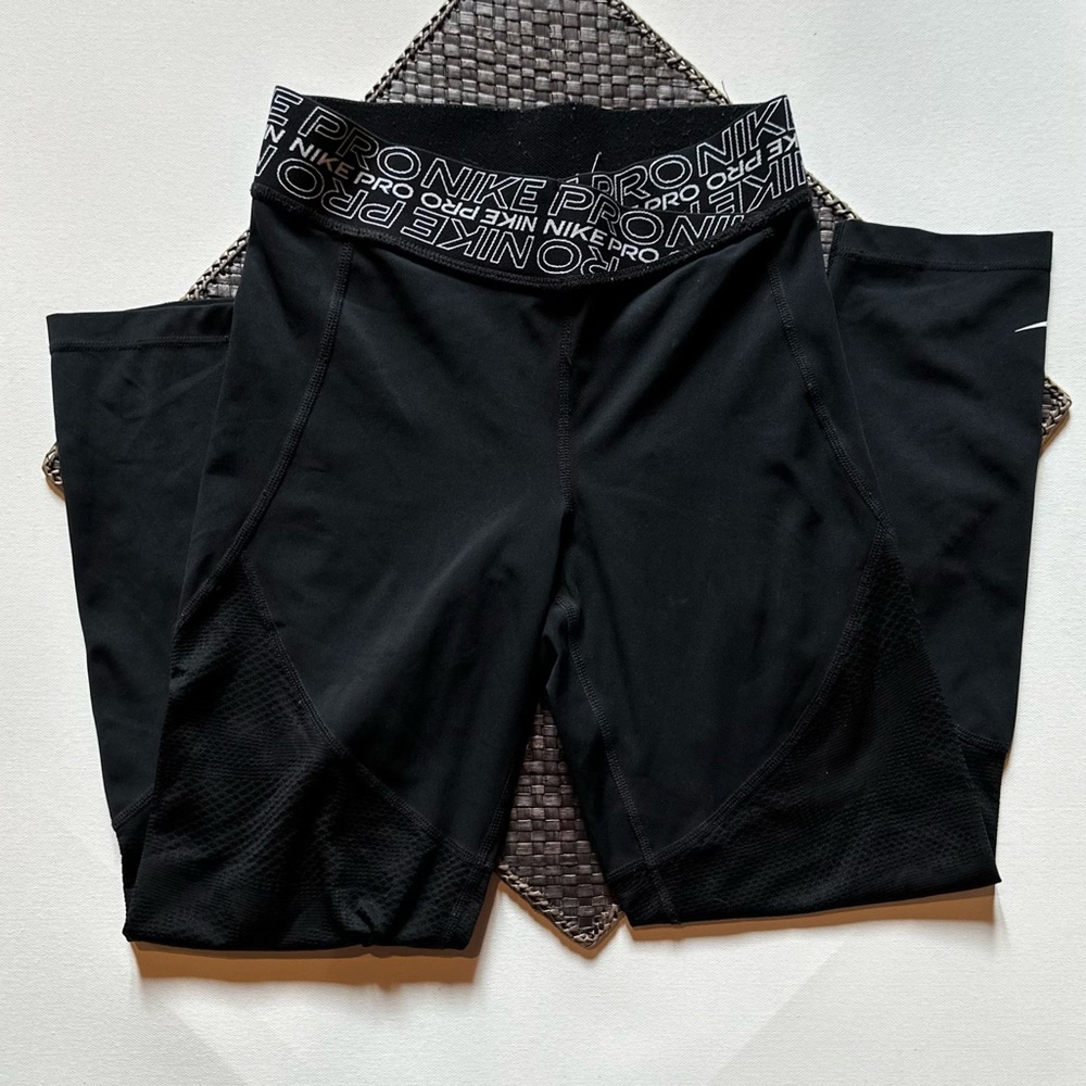 Nike Pro Capri Leggings